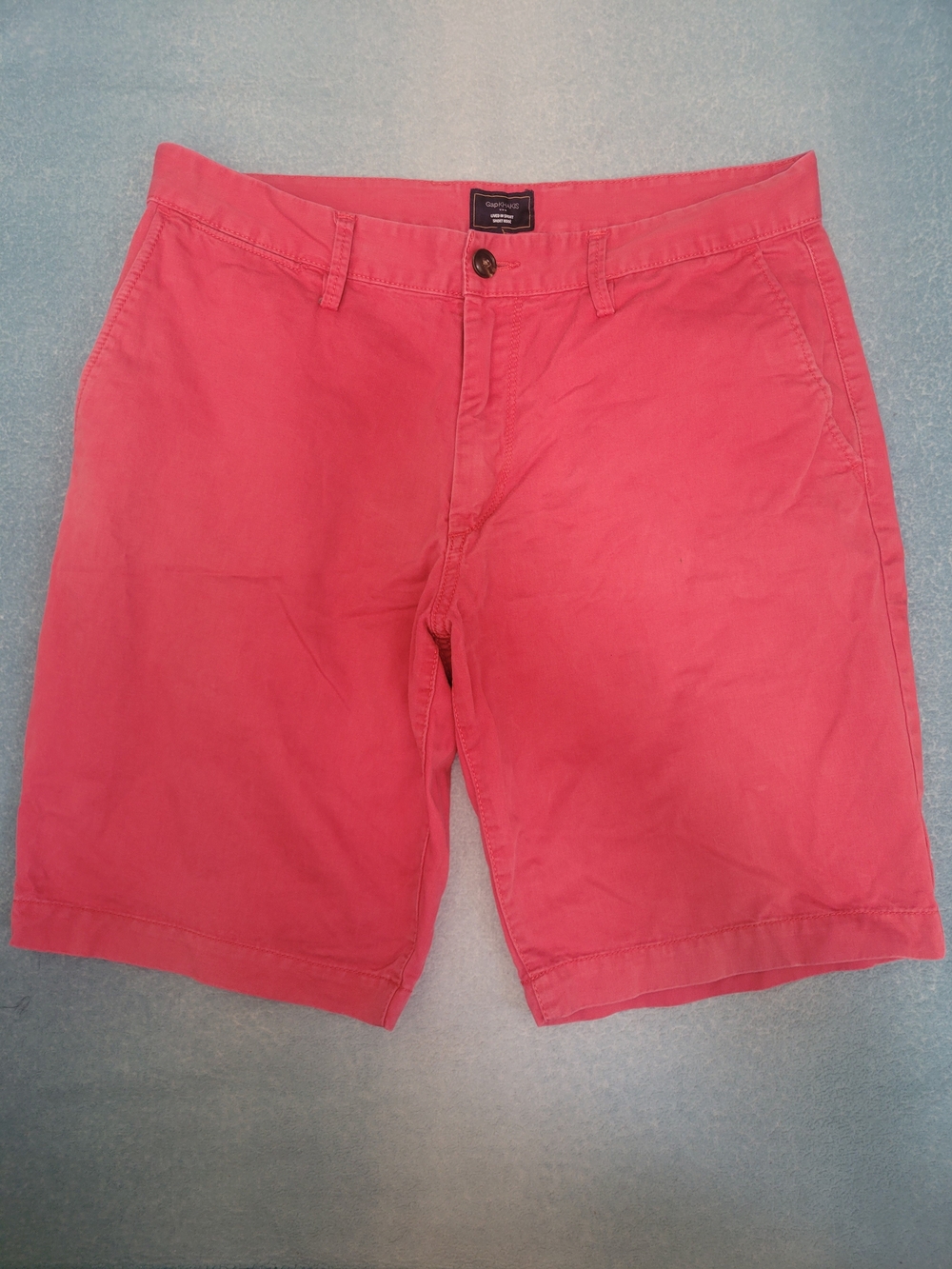 GAP Coral Pink Flat-Front Men’s Shorts